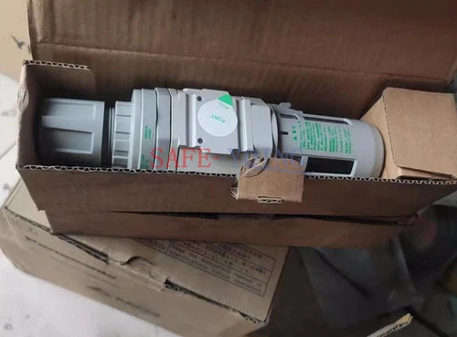 New 1PC CKD filter/regulator W3000-10-W-FT8