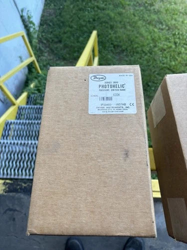 DWYER A3304 SERIES 3000 120VAC 10A 25PSI NSMP