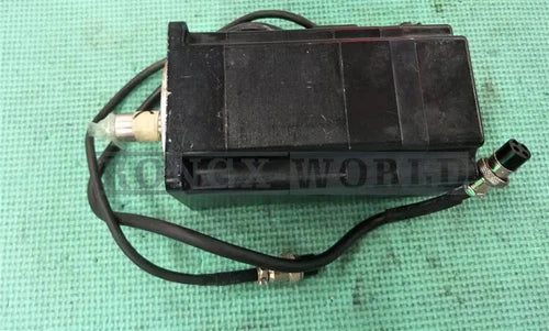ONE SANYO DENKI servo motor P50B08075HXS1J Tested