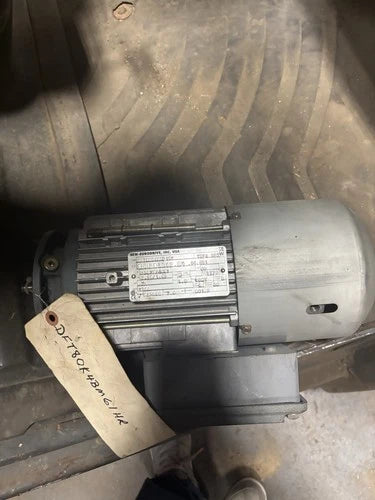 NEW NO BOX SEW EURODRIVE DFT80K43MB61HR .75HP MOTOR