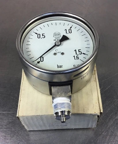 WIKA DIN 1A012 DIN 16006 Pressure Gauge 0-1,5 / 1,6.   6C