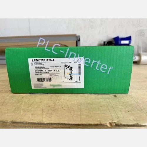 Factory Sealed New Schneider LXM32SD12N4 Free Shipping LXM32SD12N4-