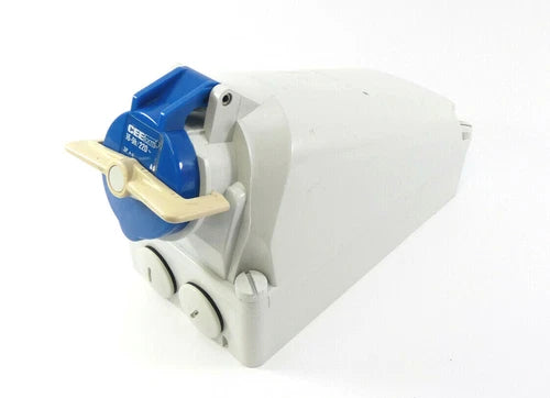 CEEform Wandsteckdose 16 - 9h | 220~ | 4 polig