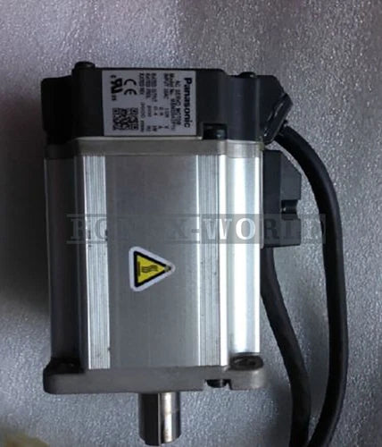 ONE Used Panasonic Servo Motor MSMD042P1U