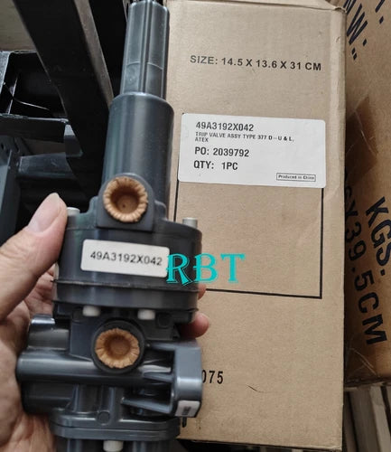 Fisher 49A3192X042 Pressure Sensing Holding Valve Brand New fedex or DHL