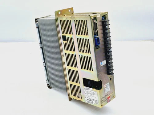 YASKAWA CACR-IR44SFBY8 SERVOPACK AC SERVO DRIVE 200-230V 3PH 4.4KW 5.90HP