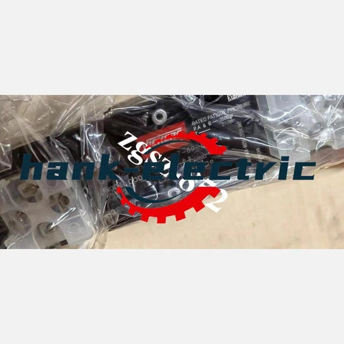VICKERS DG4V-3-2N-M-U-H7-69-EN124 Hydraulic valve 1PC New Fast Shipping FedExDHL