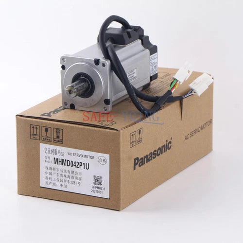 1Pcs Panasonic MHMD042P1U 0.4KW AC Servo Motor New
