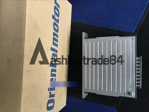 1PCS NEW IN BOX VEXTA BXD400B-S drive