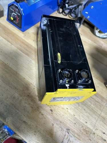 Parker MPM1141-2156 Servo Motor 230 VAC 4200 RPM 2.1HP 1.6 KW