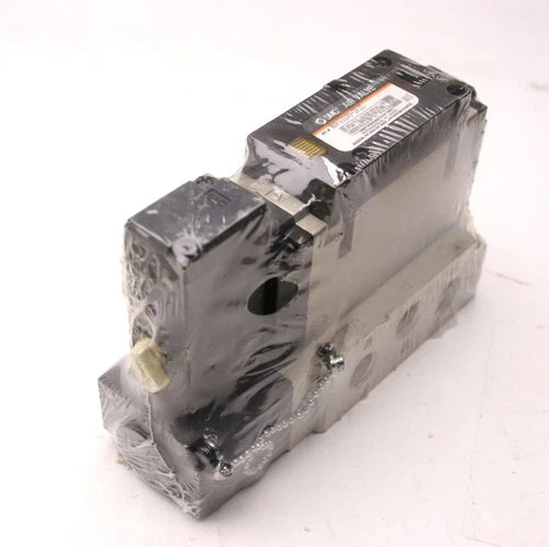 New SMC NVFS3100-3FZC Solenoid Valve, 110VAC, 5 Ports, With Base