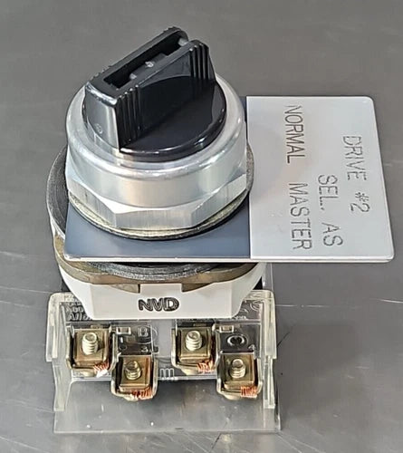 Allen Bradley 800T-J2 Series T 3 Position Selector Switch                loc4B18
