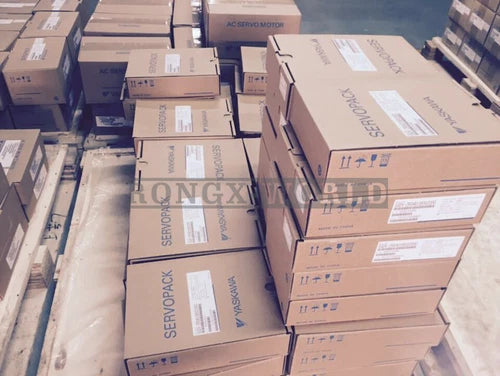 1PC NEW Yaskawa Servo Driver SGDH-02BE