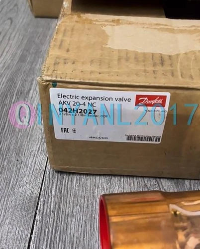 1PCS New Danfoss expansion valve AKV20-4 042H2027