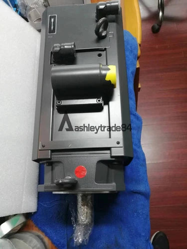 Siemens servo motor 1FT6084-8SF71-1TA0 1FT6 084-8SF71-1TA0