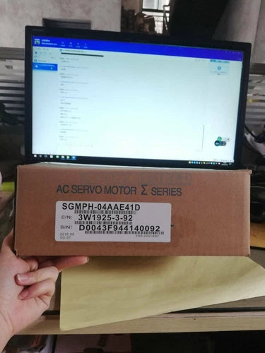 1PCS NEW YASKAWA Servo SGMPH-04AAE41D