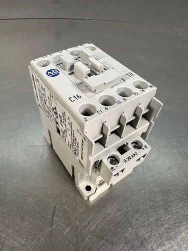 Allen Bradley 100-C16E*10 Ser B    100C16E*10 EN 60947-4-1/5-1   (4D-41)