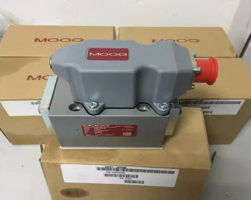 New in box MOOG G631-3004B servo valve