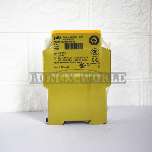 ONE PILZ 774580 PZE X4V 0,5s Safety Relay New