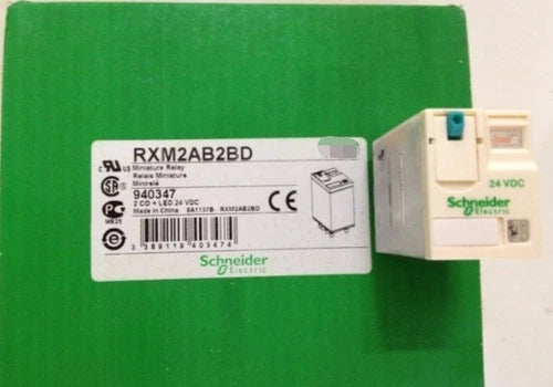 1PC Schneider Intermediate relay RXM2AB2BD/DC24V NEW