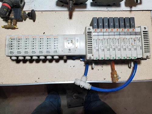 SMC SI Unit ManifoldEX250 W/6 VQC2201N 5 Valve Modules & 1 VVQ2000 Module GH103