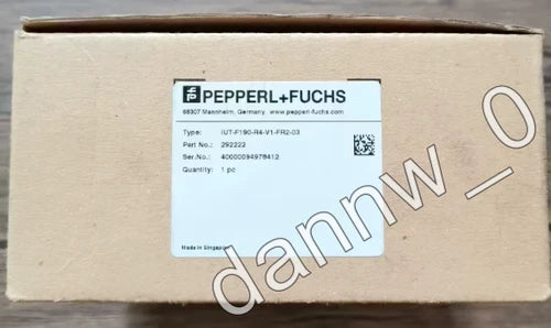 1PC New in box Pepperl+Fuchs IUT-F190-R4-V1-FR2-03 Code Reader