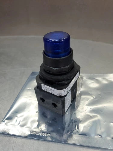 Allen Bradley 800HC-QRBH2A Ser. G Blue Illuminated Push Button.             4A-2