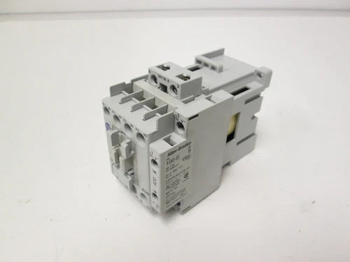 Allen Bradley 700-CFM400Z Contactor 24VDC Coil 690V 20A 3 Pole  w/ Auxiliary