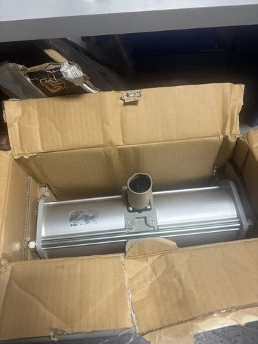 NEW SMC VBA40A-T04-Z BOOSTER REGULATOR VBA40AT04Z (M941)