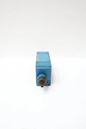 Vickers DGMC-5-BT-GW-S-30 Hydraulic Relief Valve 4570psi
