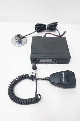 Motorola AAM01QNH9JC1AN Cm300d Uhf Analog Mobile Radio
