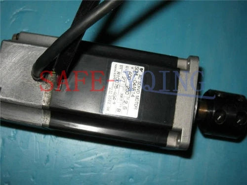 1PCS SGML-04AF14 Servo Drivers Yaskawa USED