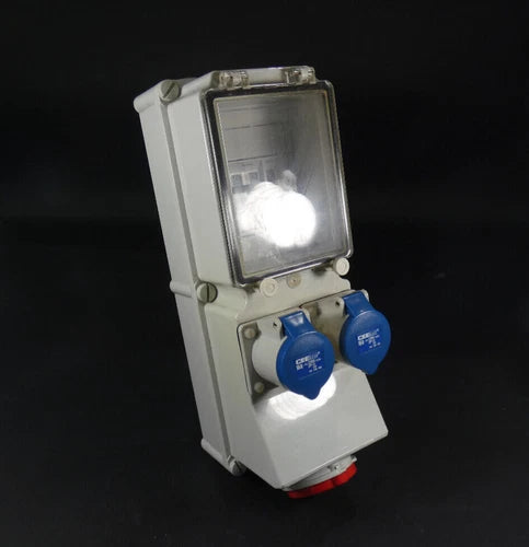 CEEform Wandsteckdose 16A-6h/380V 5-polig + 2x 16A-6h/220V~ Typ 155 236 206