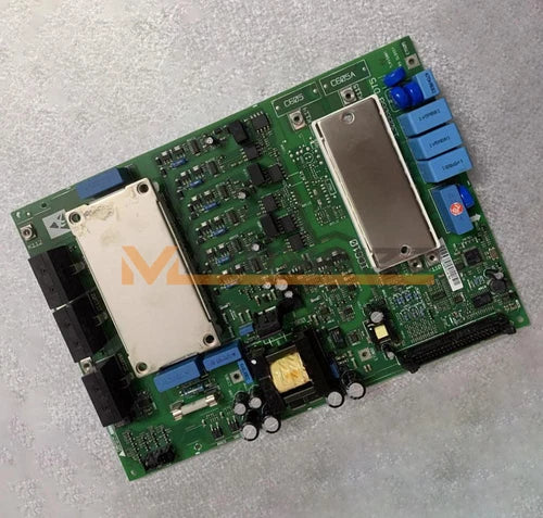 ONE USED Danfoss 130B6068 DT5 inverter drive board