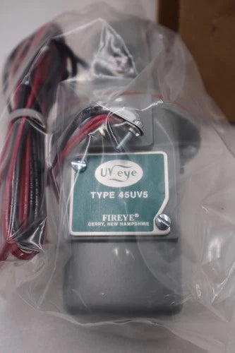 NEW WITH BOX FIREYE 45UV5-1009 120VAC (AS PICTURED) 1