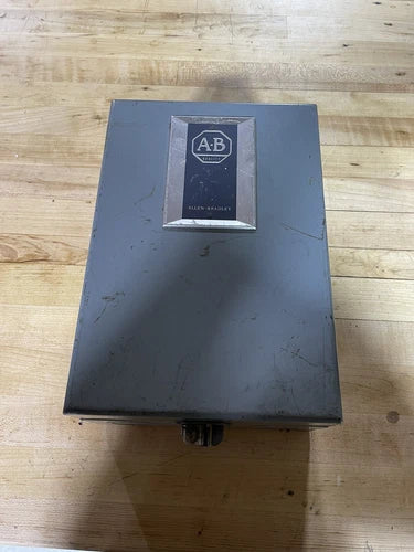 ALLEN BRADLEY 702-CAH93 SIZE 2 MOTOR STARTER SERIES K 3 POLE 702CAH93