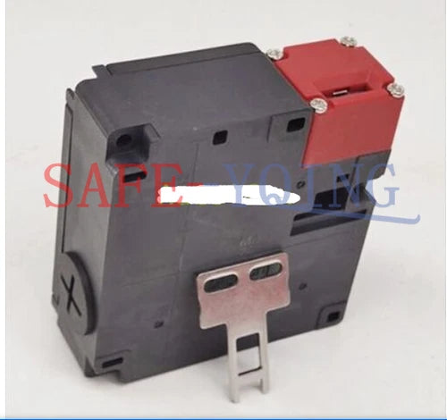 1PC For Omron Electromagnetic lock safety door switch D4NL-2DDA-BS NEW