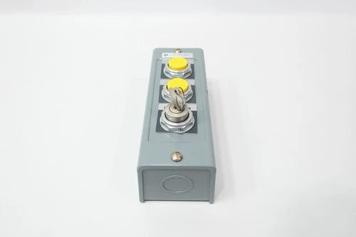 Allen Bradley 800H-3HZ Pushbutton Enclosure 3in 9in 3-1/2in Steel