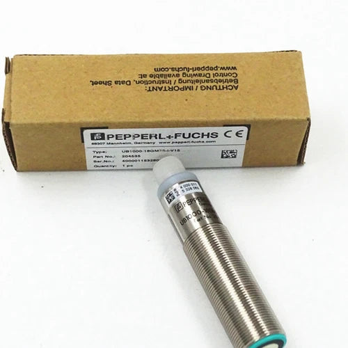 NEW UB1000-18GM75-I-V15 Pepperl+Fuchs ultrasonic Sensor