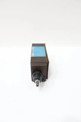 Vickers 868306 DGMC-5-BT-GW-B-30 Systemstak Hydraulic Relief Valve 4570psi