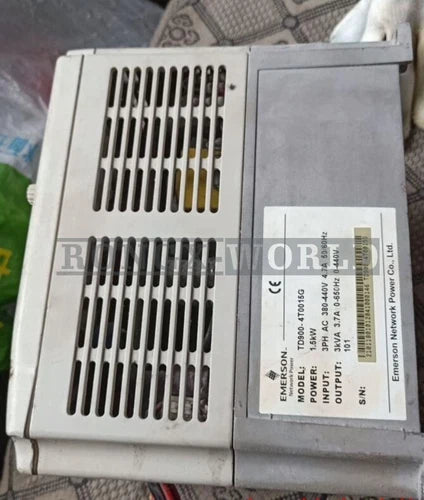 ONE USED Emerson inverter TD900-4T0015G 1.5KW/380V