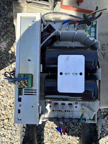 LENZE EVF8221-E DRIVE MISSING COVER USED