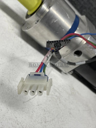 1PCS Used Sanyo V730-012EL8 servo motor TESTED