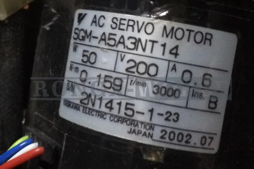 1PC YASKAWA SGM-A5A3NT14 SERVO MOTOR Used