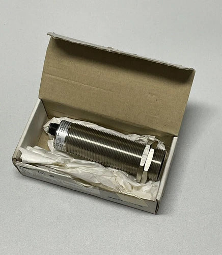 Baumer / Ultraschall Sensor / UNAM 3019103/S14