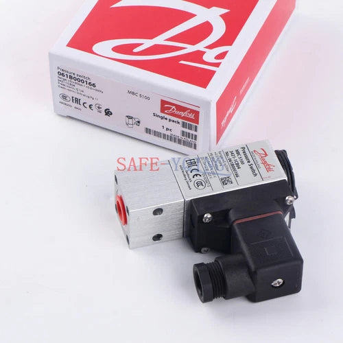 1PCS Danfoss 061B000166 pressure switch new