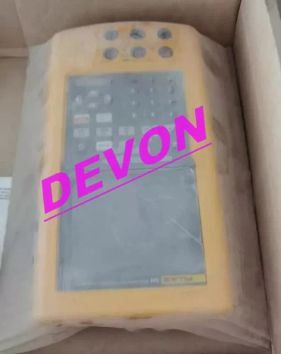 Fluke 744 Documenting Multifunction Process Calibrator Without accessories