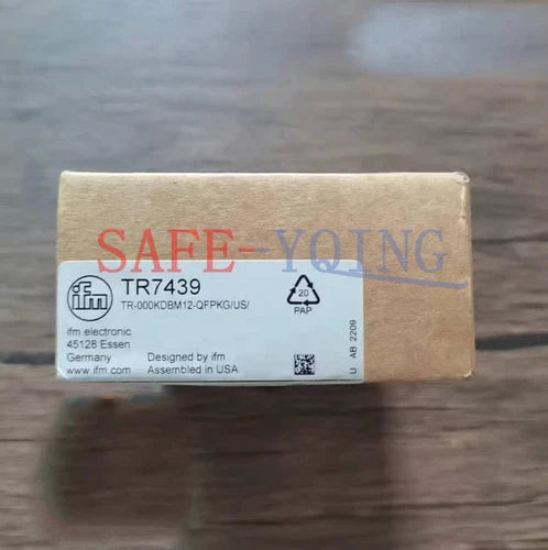 1PCS IFM TR7439 Temperature Sensor New