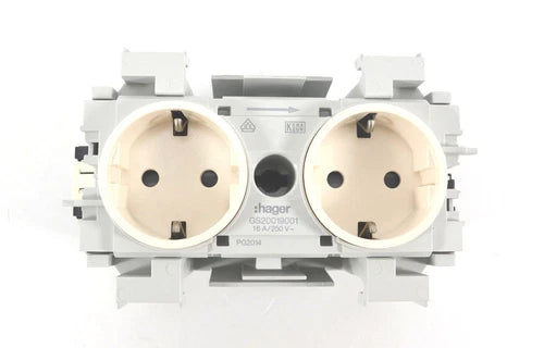 HAGER TEHALIT Kanalsteckdose GS20019001 | cremewei? | RAL 9001 | NEU