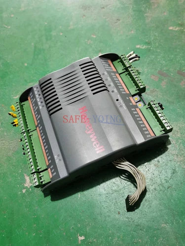 1PCS Honeywelll CP-IPC Controller Module,24Vac Used